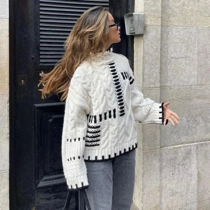 Soft Wool Blend Turtleneck Sweater in Ivory