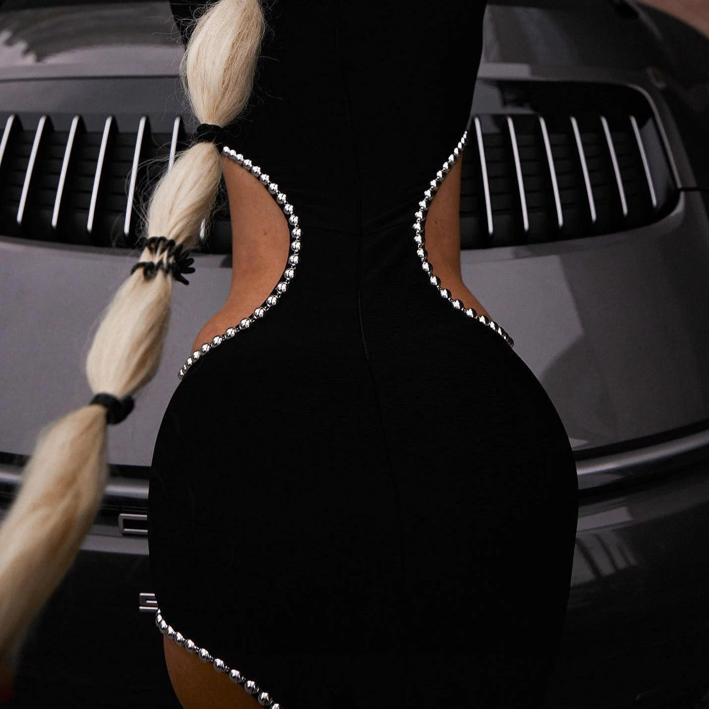 Elegant Black O-Neck Cutout Maxi Dress