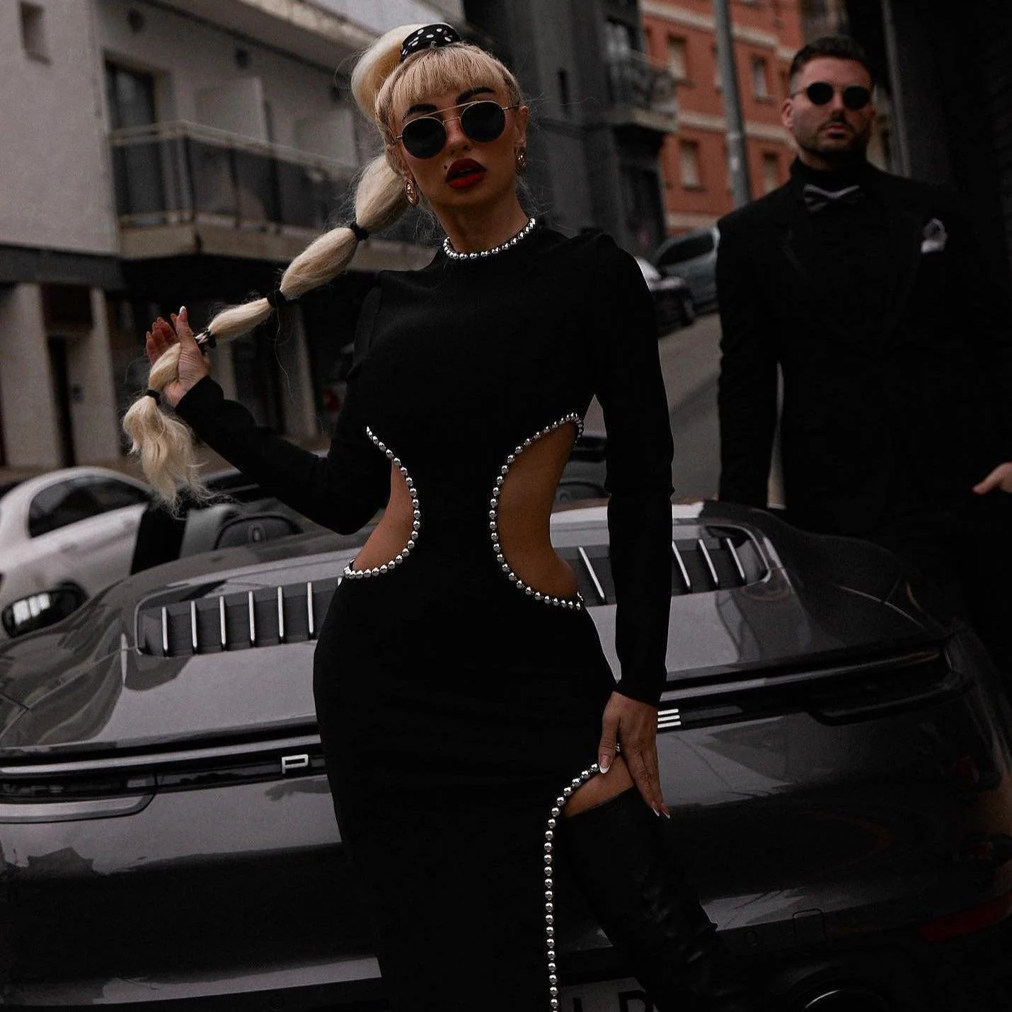 Elegant Black O-Neck Cutout Maxi Dress