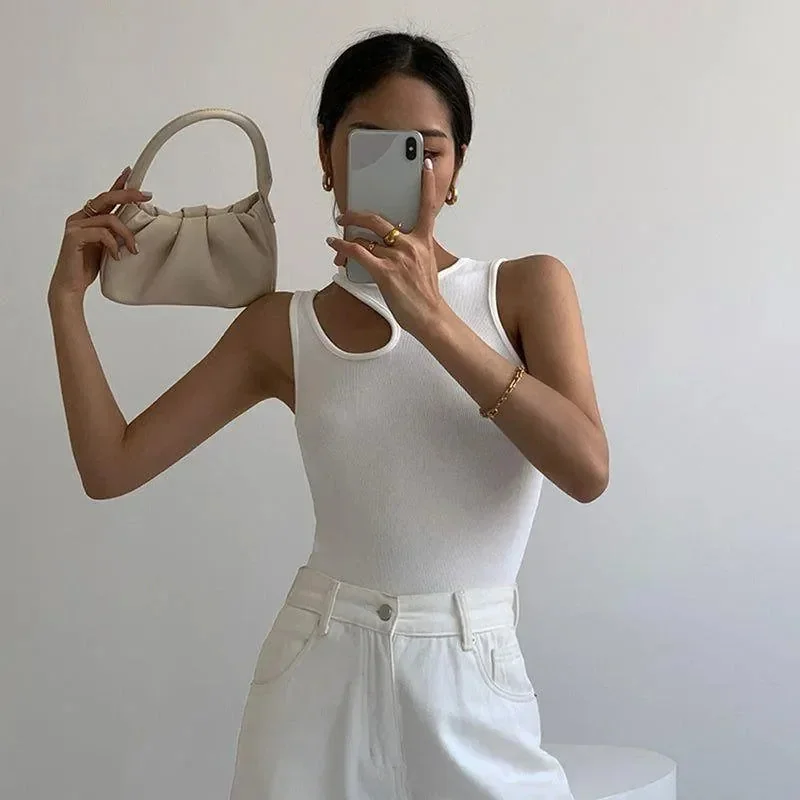 Chic One-Shoulder Asymmetric Crop Top