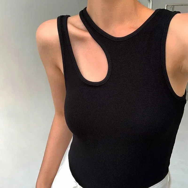Chic One-Shoulder Asymmetric Crop Top