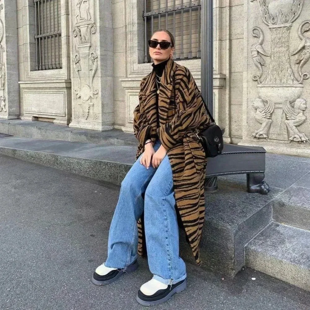 Black High Waist Straight Fit Jeans - Flattering & Versatile