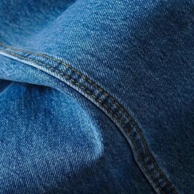 Black High Waist Straight Fit Jeans - Flattering & Versatile