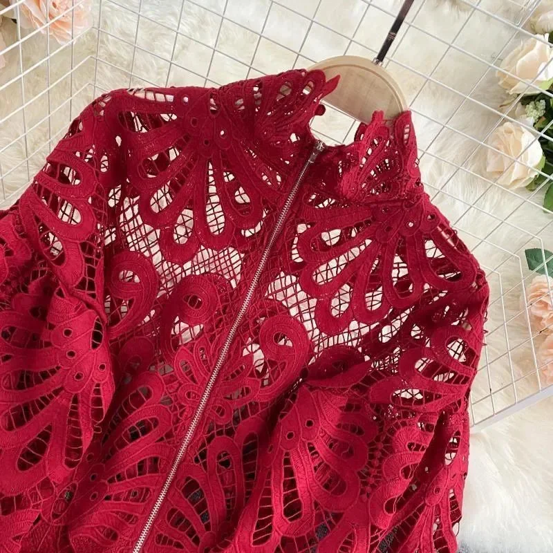 Elegant Lace Lantern Sleeve Blouse