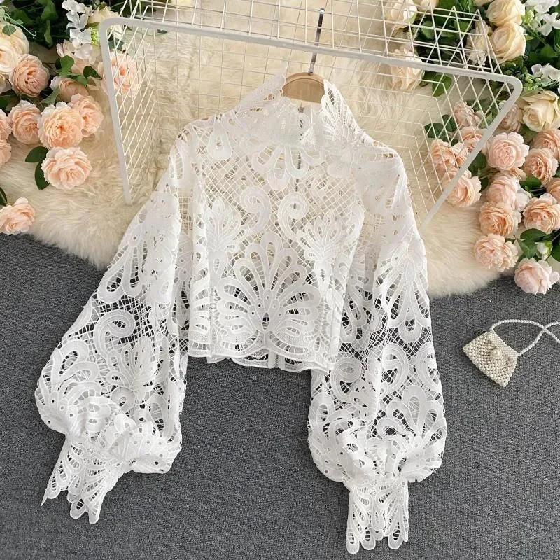 Elegant Lace Lantern Sleeve Blouse