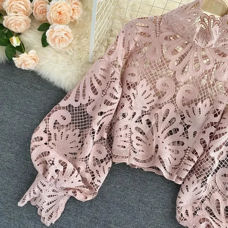 Elegant Lace Lantern Sleeve Blouse