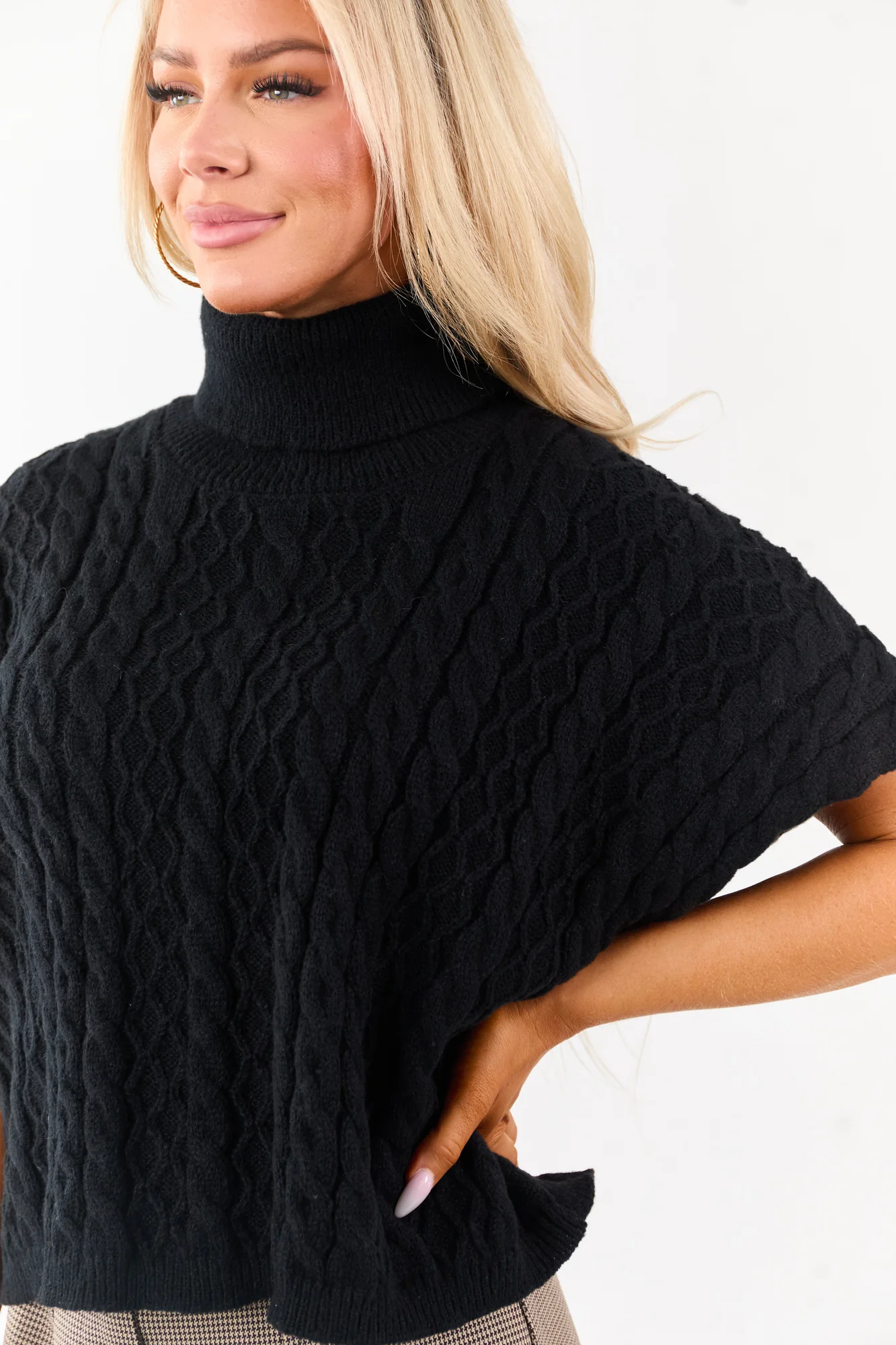 Chunky Black Cable Knit Short Sleeve Sweater