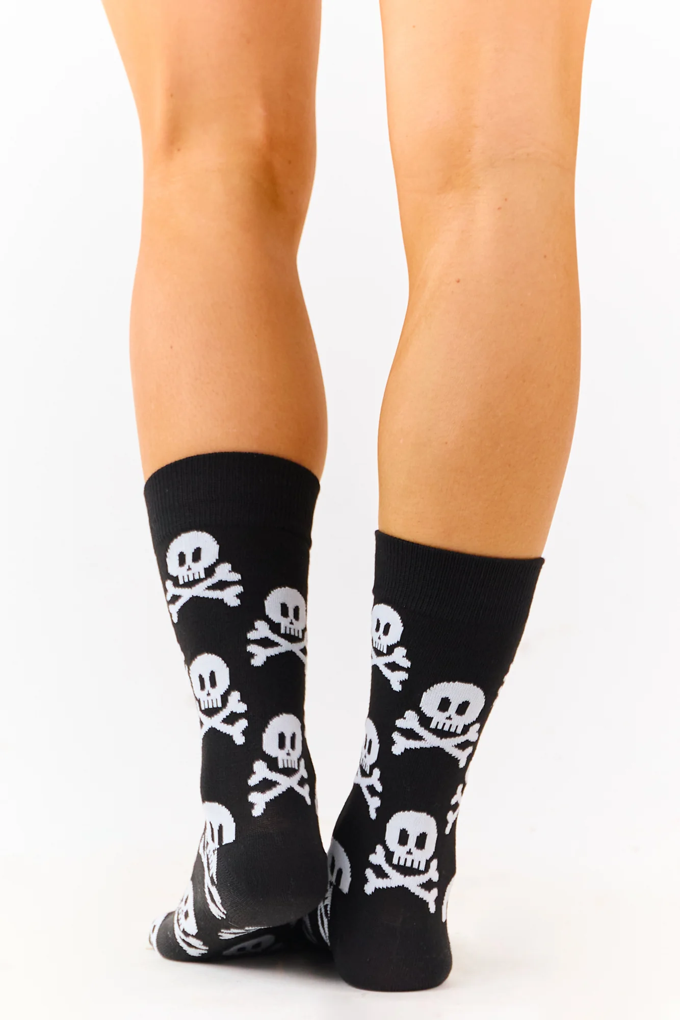 Black Pirate Skull Print Crew Socks for Halloween Fun