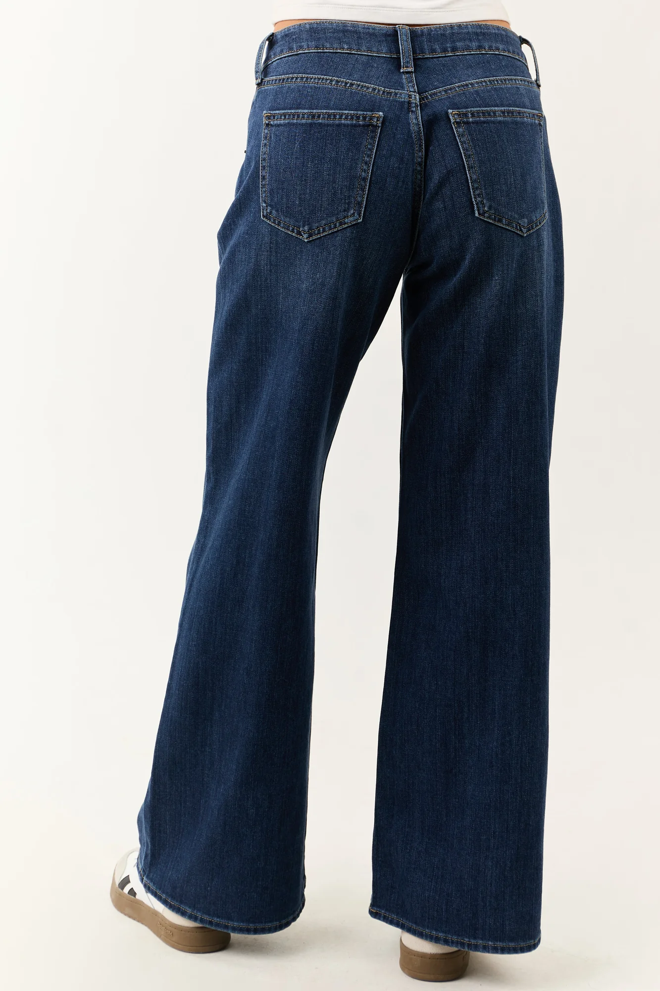Dark Wash Wide Leg Mid Rise Stretch Jeans in Comfortable Fit