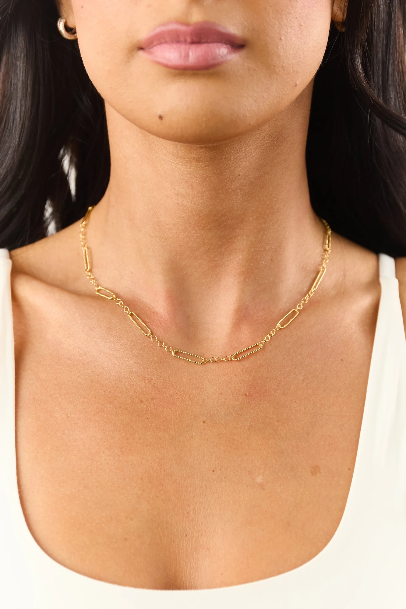 Gold Paper Clip Chain Necklace - Elegant Jewelry Accessory