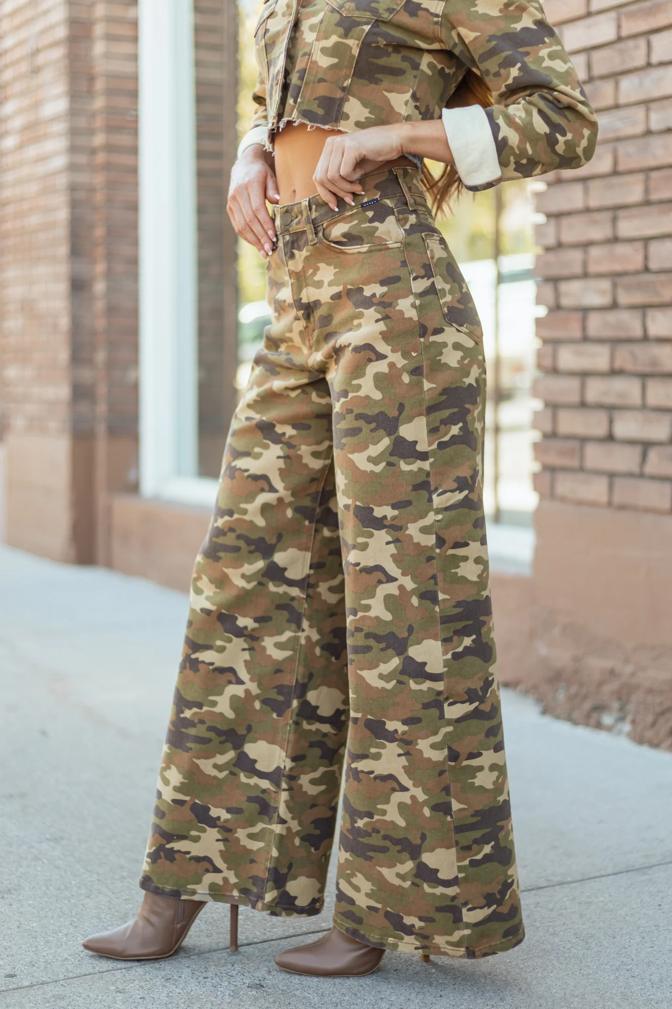 Camouflage Wide Leg Denim Jeans in Olive Print