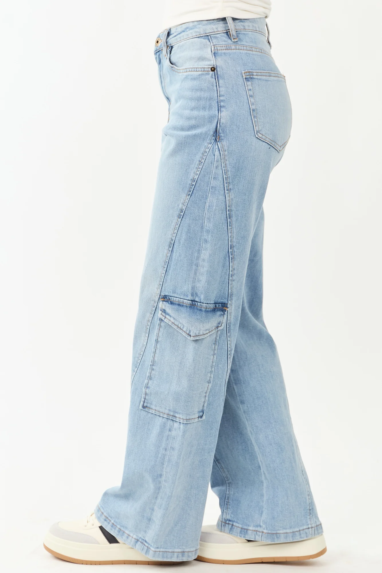 Light Wash Wide Leg Cargo Jeans - Trendy Functional Tall Length