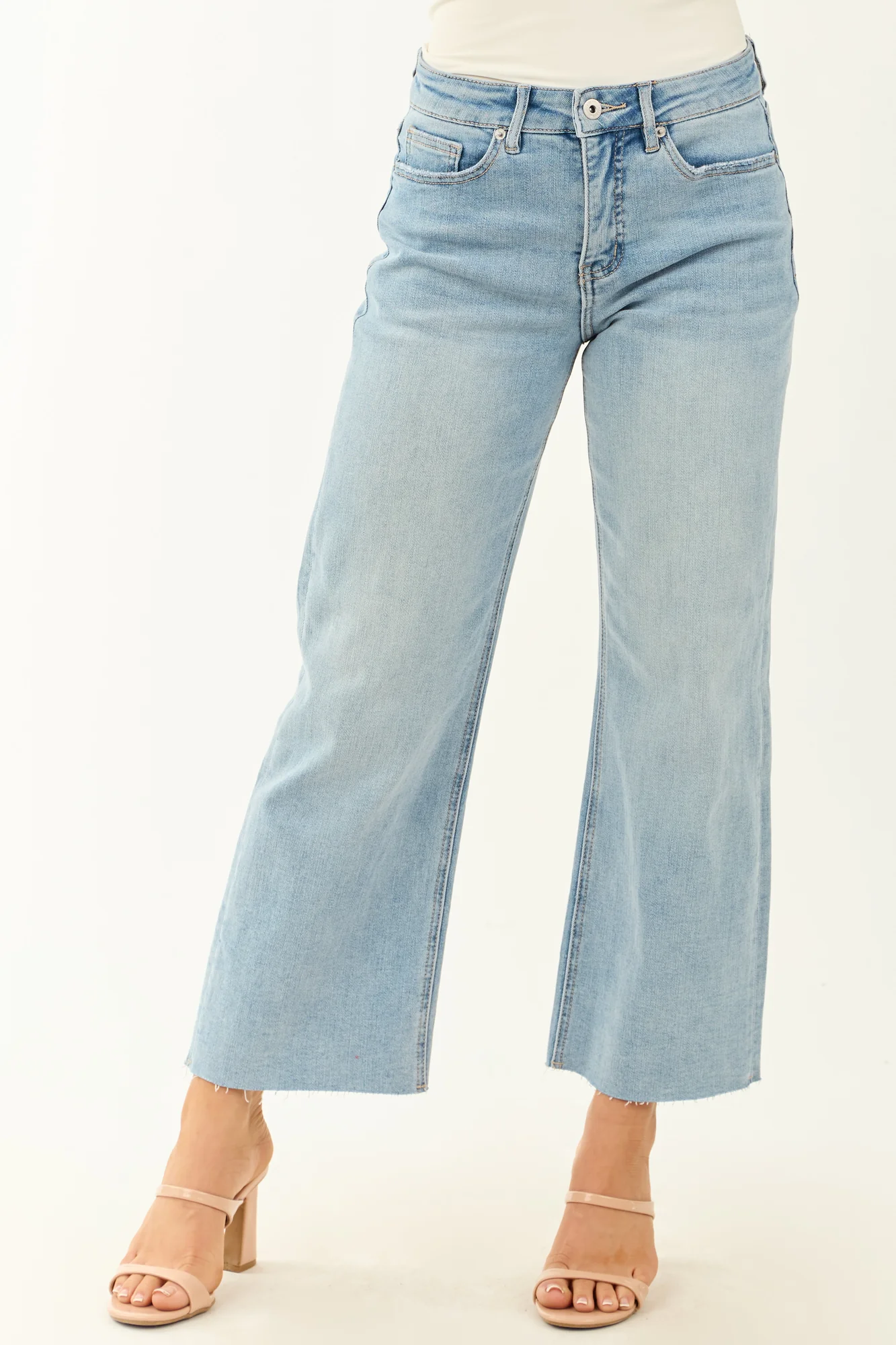 Medium Wash Cropped Wide Leg Stretchy Denim Jeans