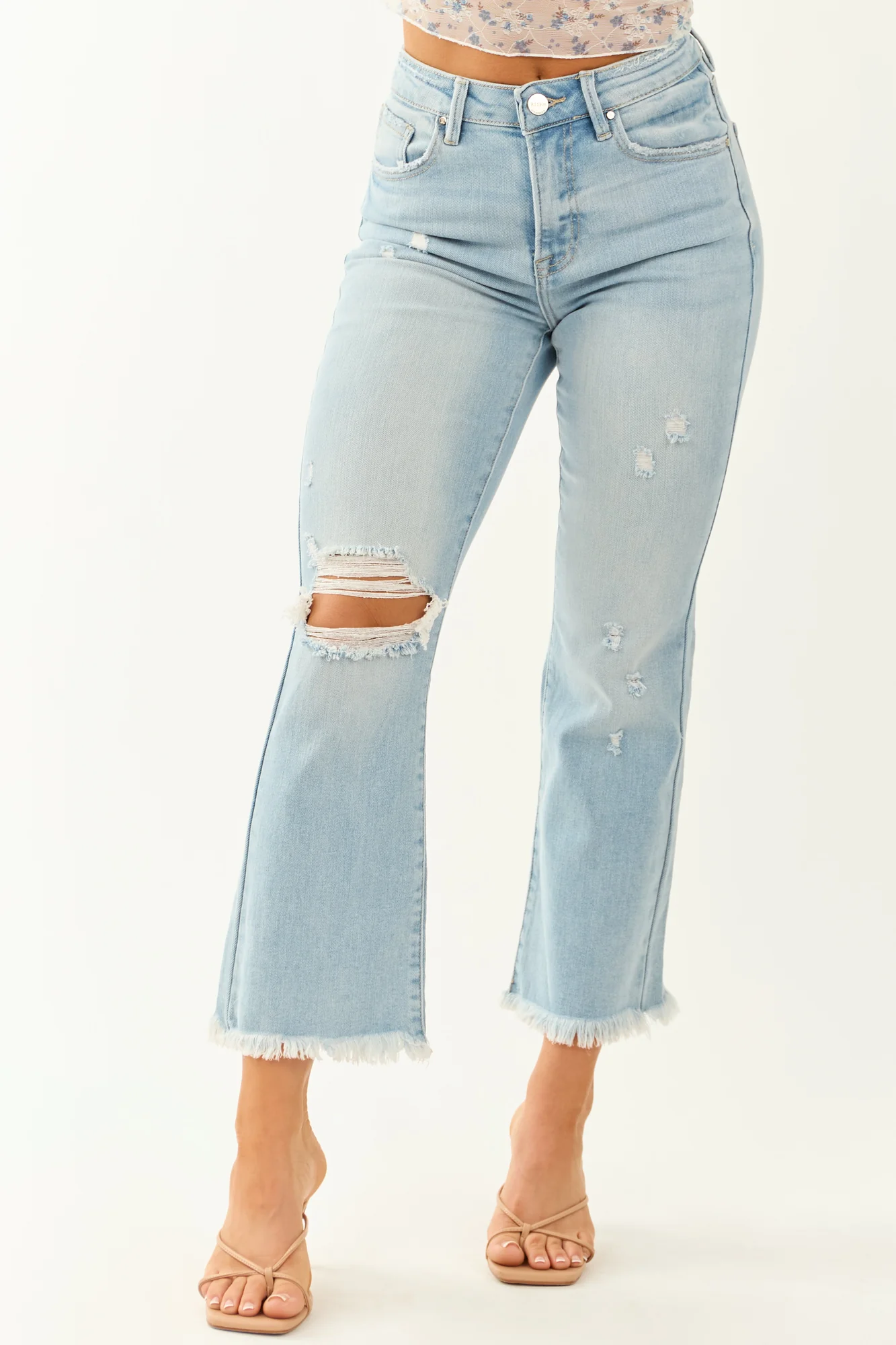 Light Wash Stretchy Straight Leg Jeans with Frayed Hem