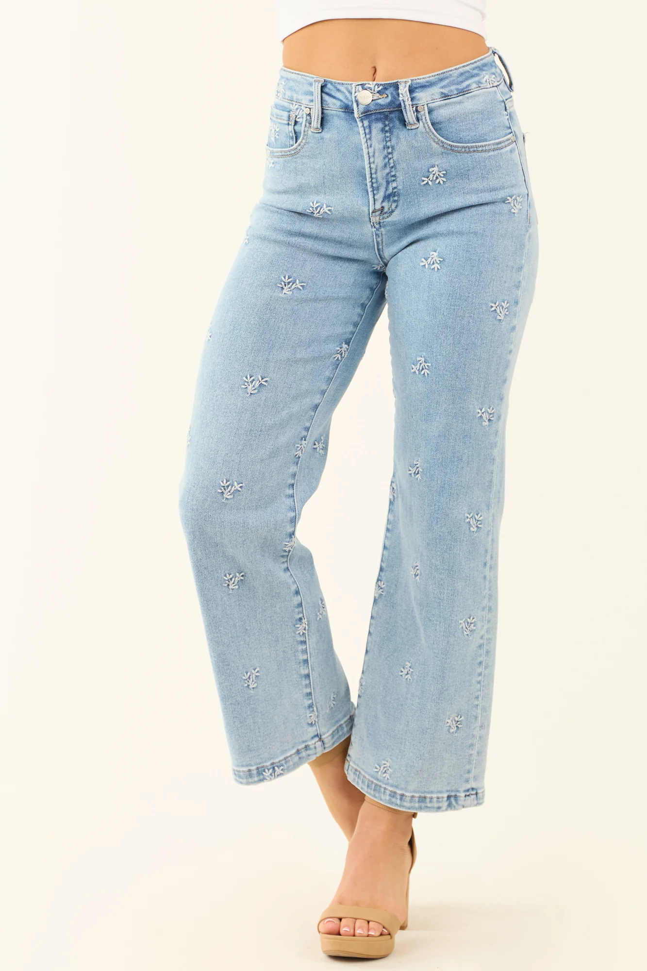 High Rise Embroidered Stretchy Blue Jeans