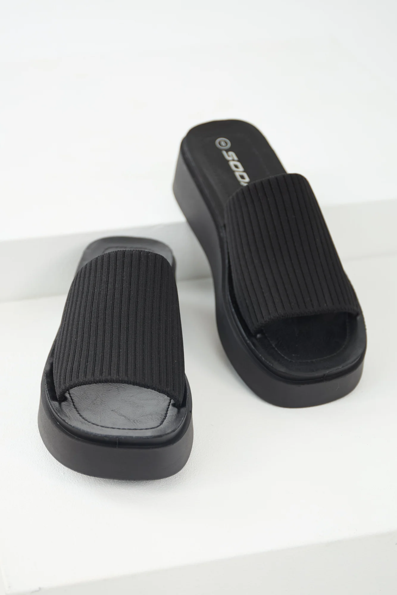 Black Platform Sandals with Wide Ribbed Strap