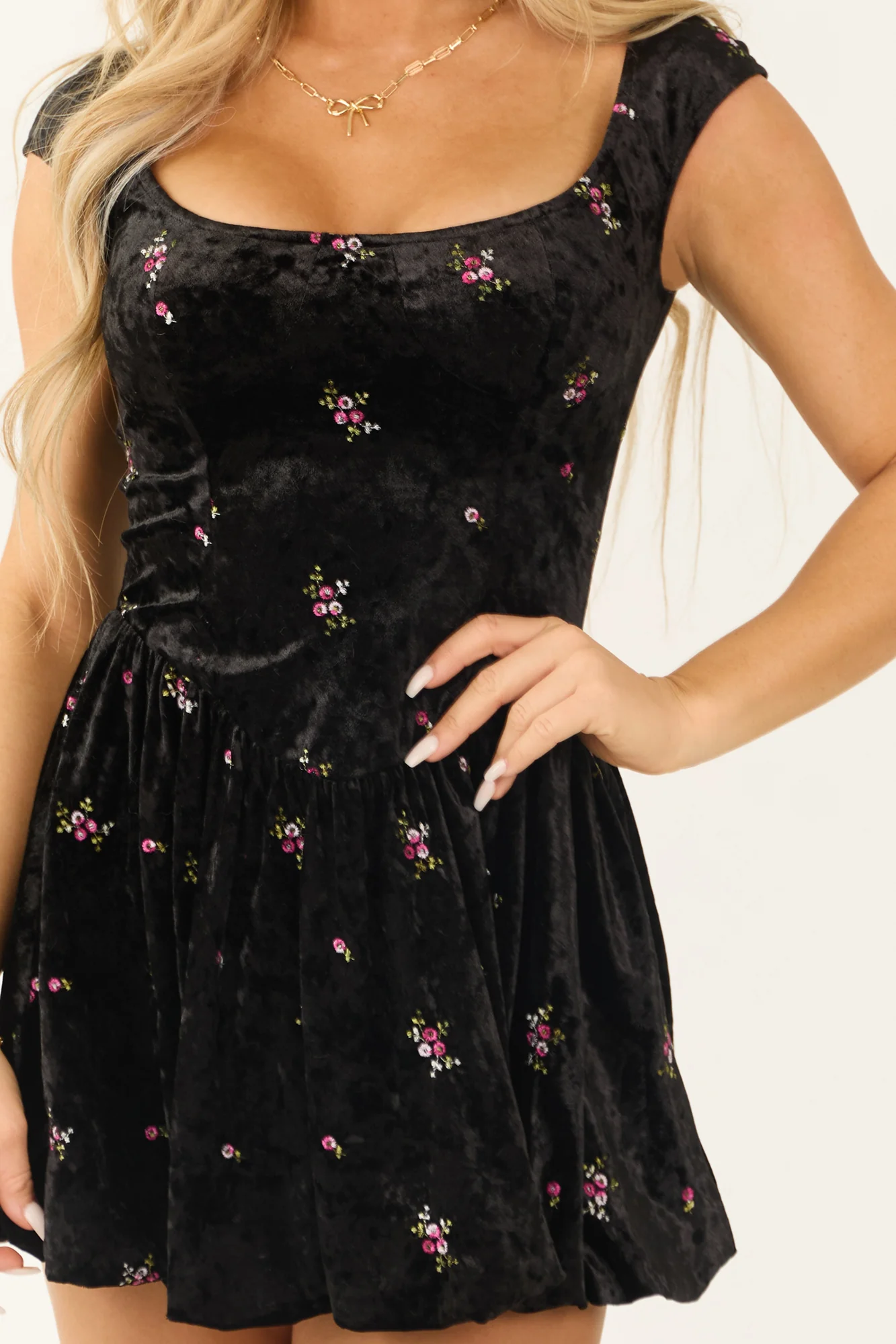 Short Black Velvet Floral Embroidery Dress