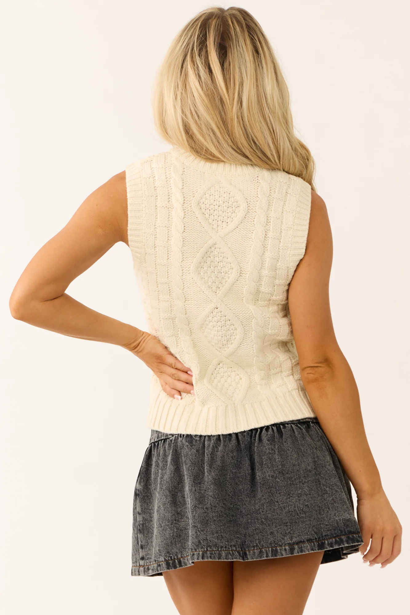 Cable Knit Sweater Vest - White Detail
