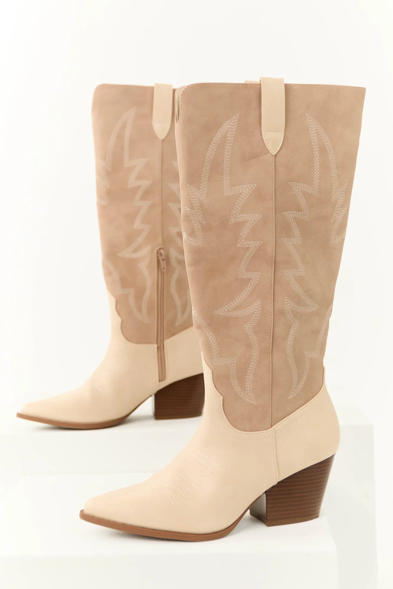 Womens Brown Embroidered Western Style Boots