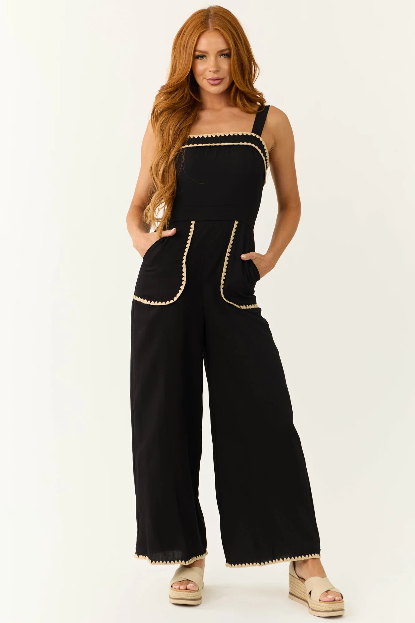 Sleek Black Sleeveless Jumpsuit with Contrast Stitching