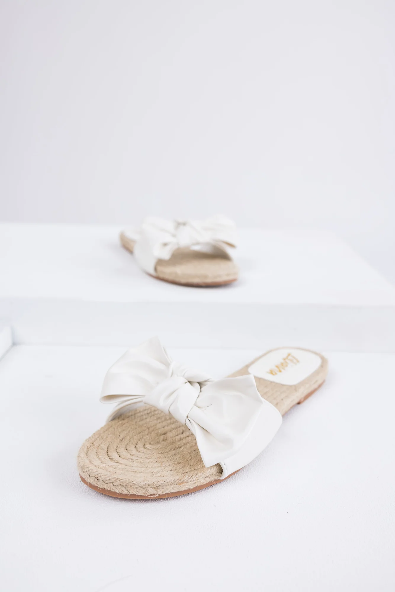 White Bow Flat Sandals - Womens Summer Comfort Slide On Shoes