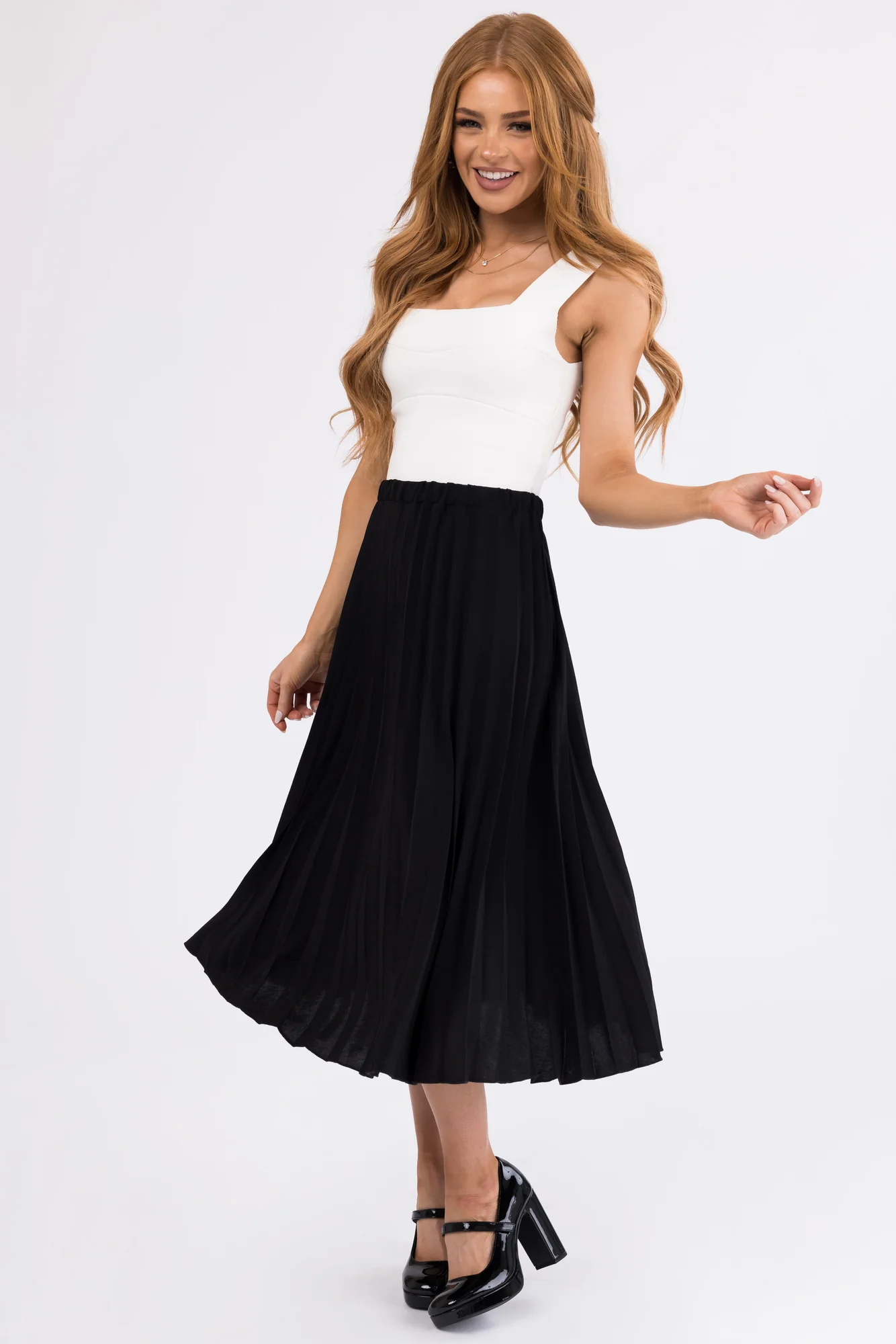 Elegant Black Pleated Midi Skirt with Elastic Waist