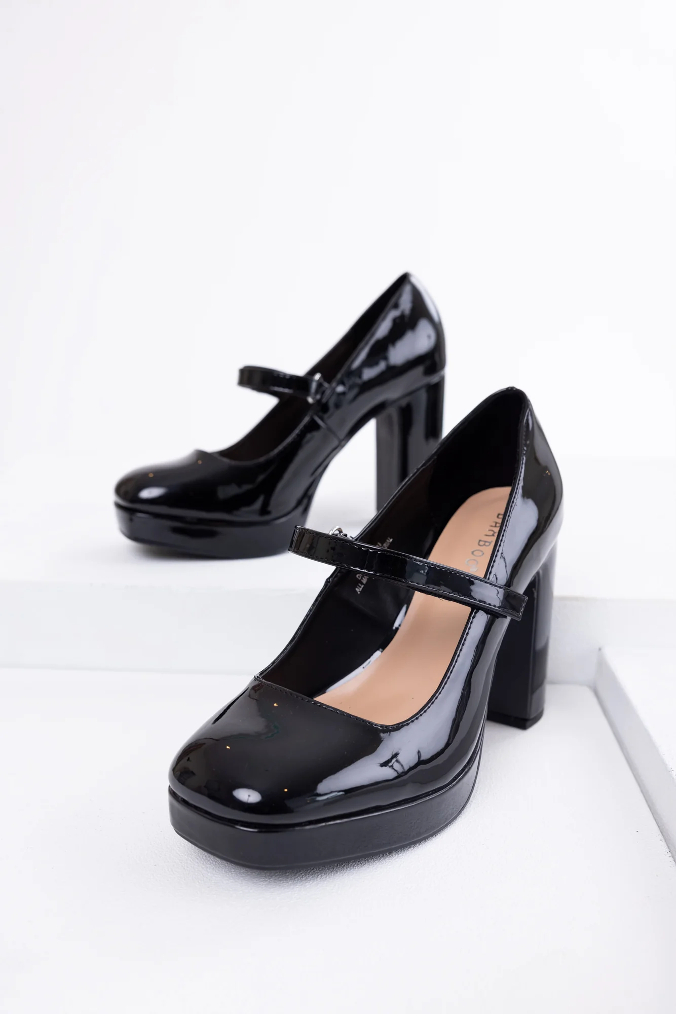 Womens Black Chunky Heel Mary Jane Shoes