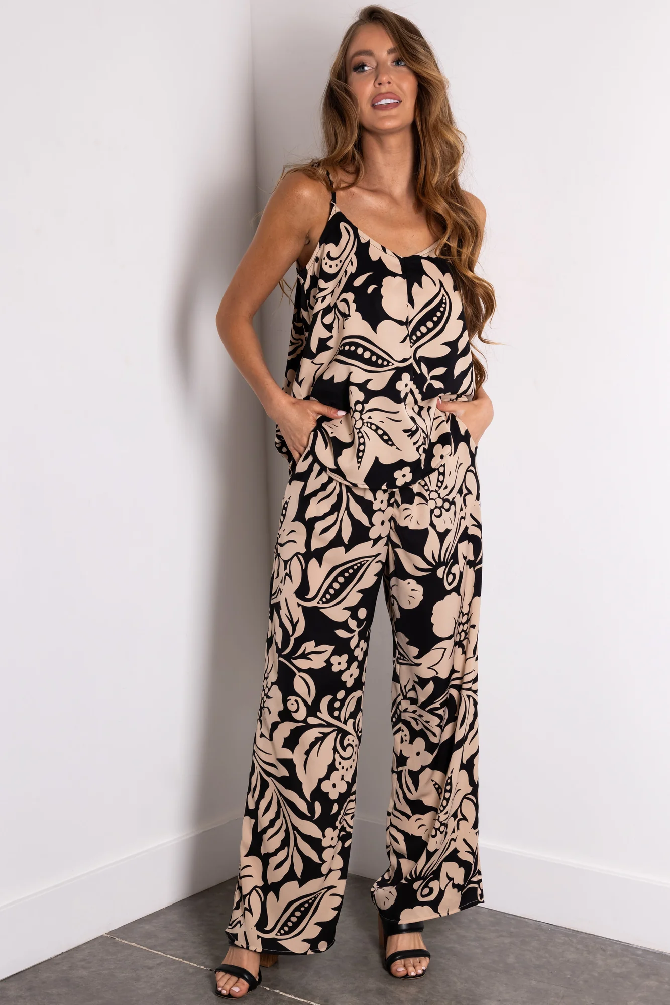 Floral Print Wide Leg Pants in Black and Beige