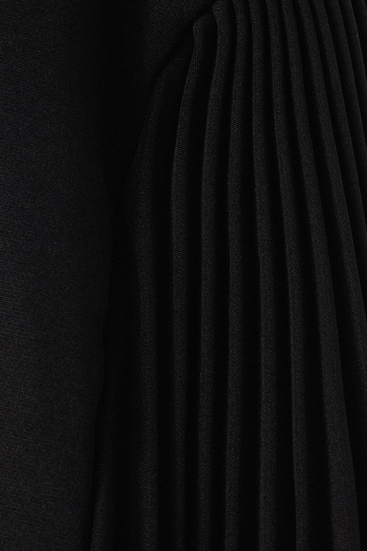 Chic Black Ruched Sleeveless Maxi Dress for Formal Events