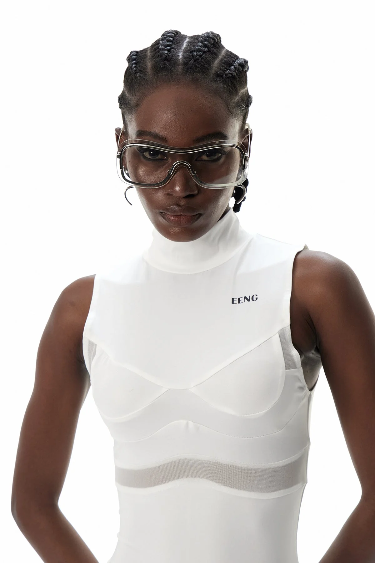 Wave-Style Protective Sunglasses for Stylish Eye Care