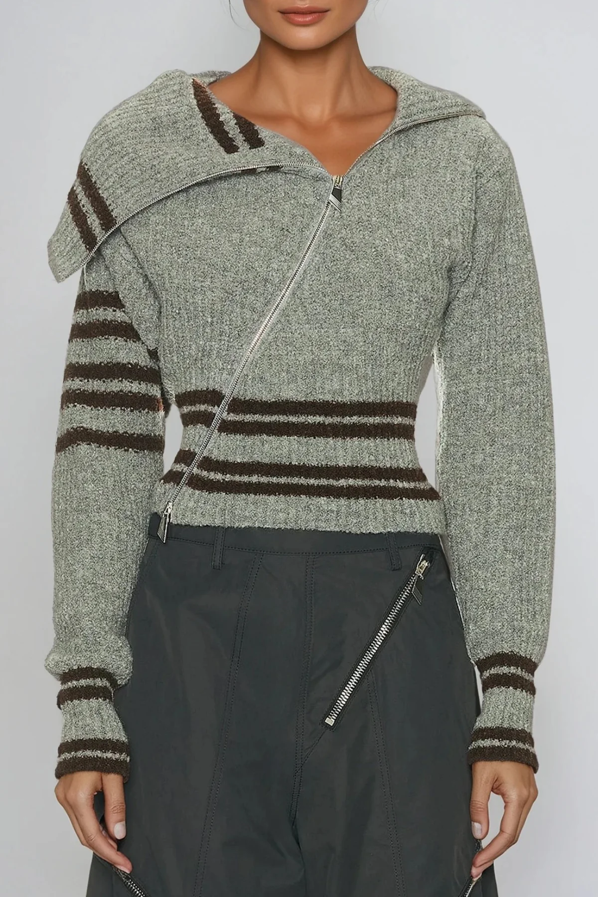 Asymmetric Knit Top with Zipper Detail - Modern Design