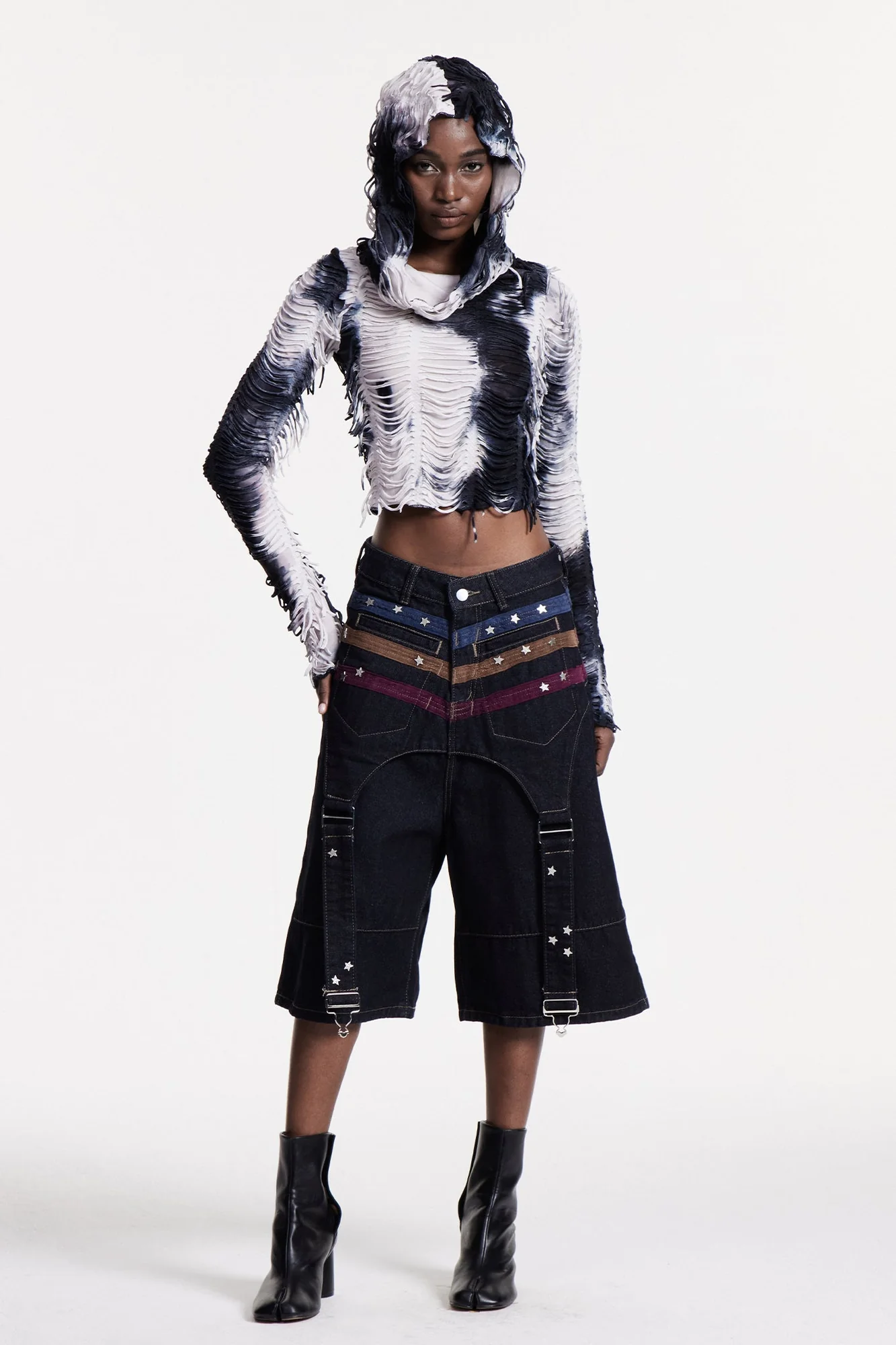 Black Deconstruct Midi Jeans for Stylish Wardrobes