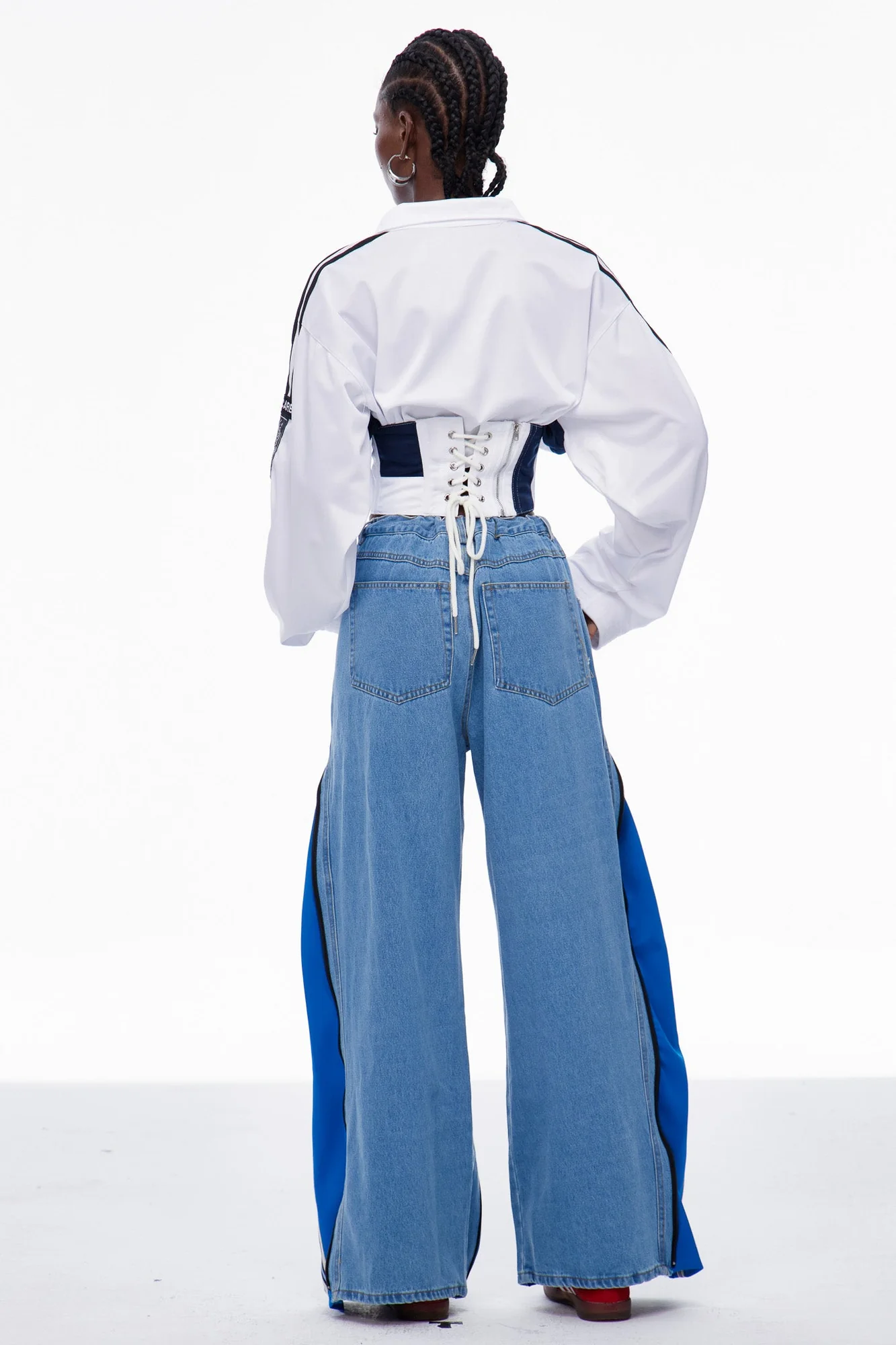 Blue Deconstructed Wide-Leg Jeans for Modern Style