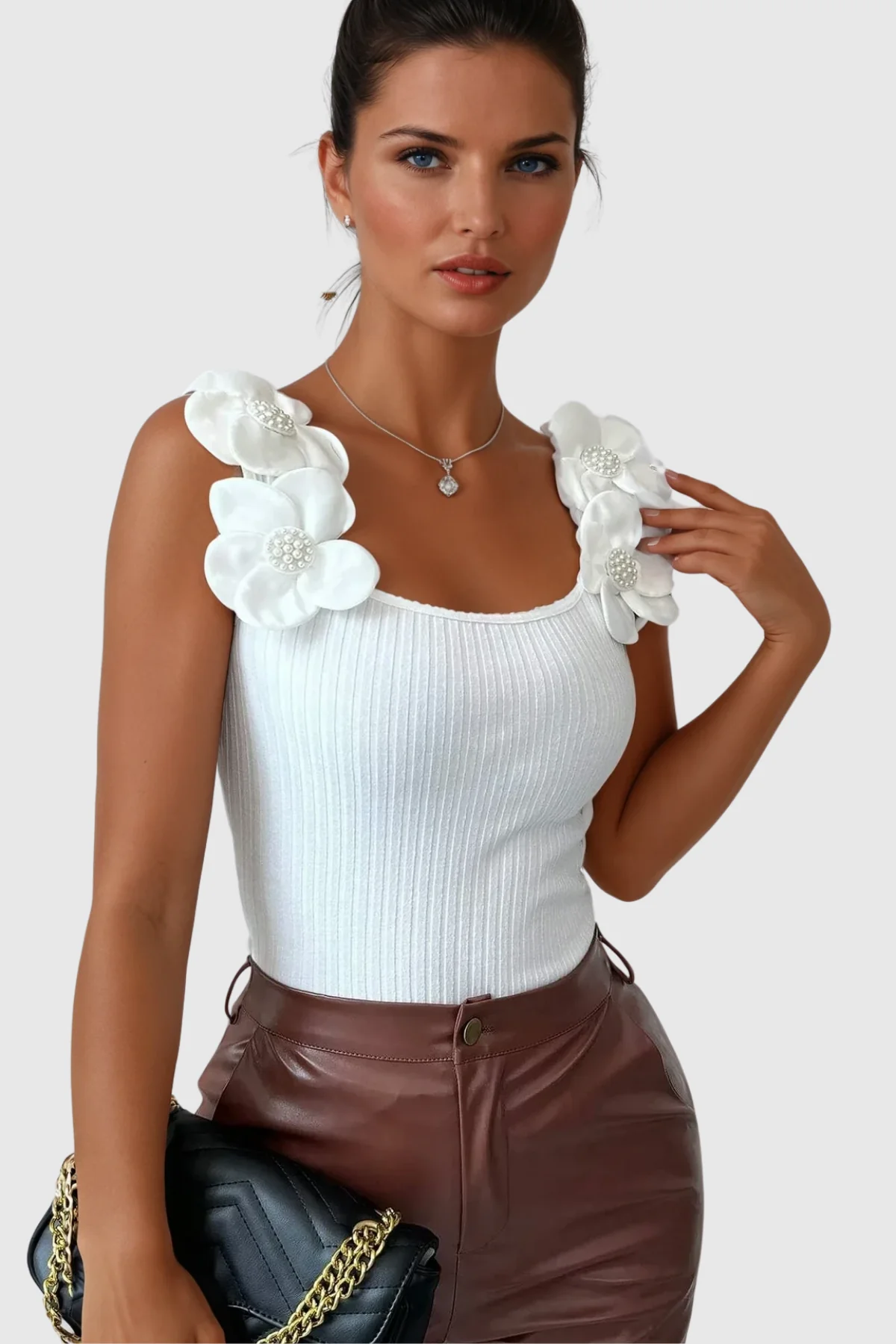 Sleeveless Pearl Knit Top with Arduin Flower Design