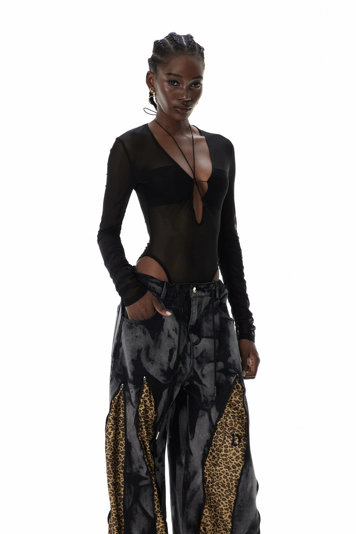 Black Plunge Romper for Elegant Silhouettes