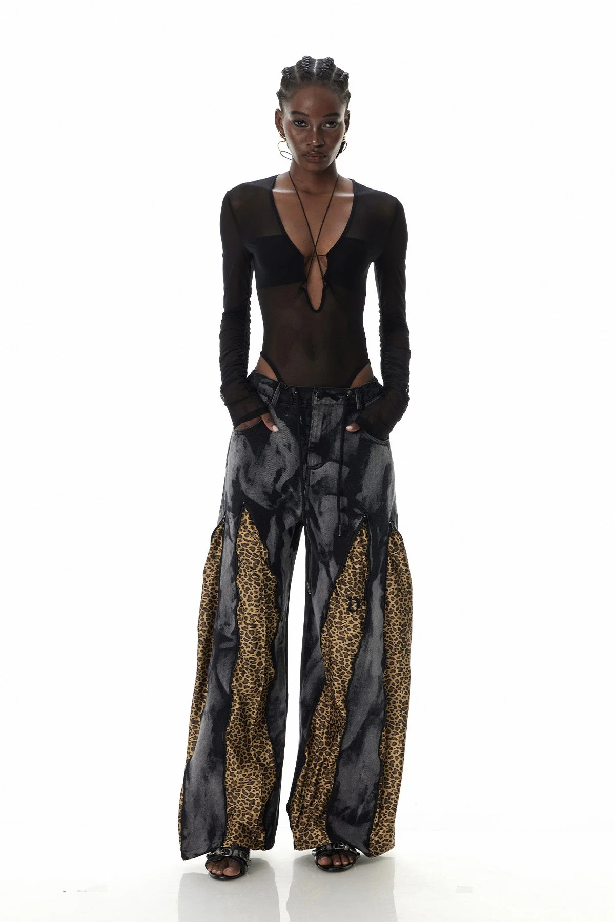 Black Plunge Romper for Elegant Silhouettes