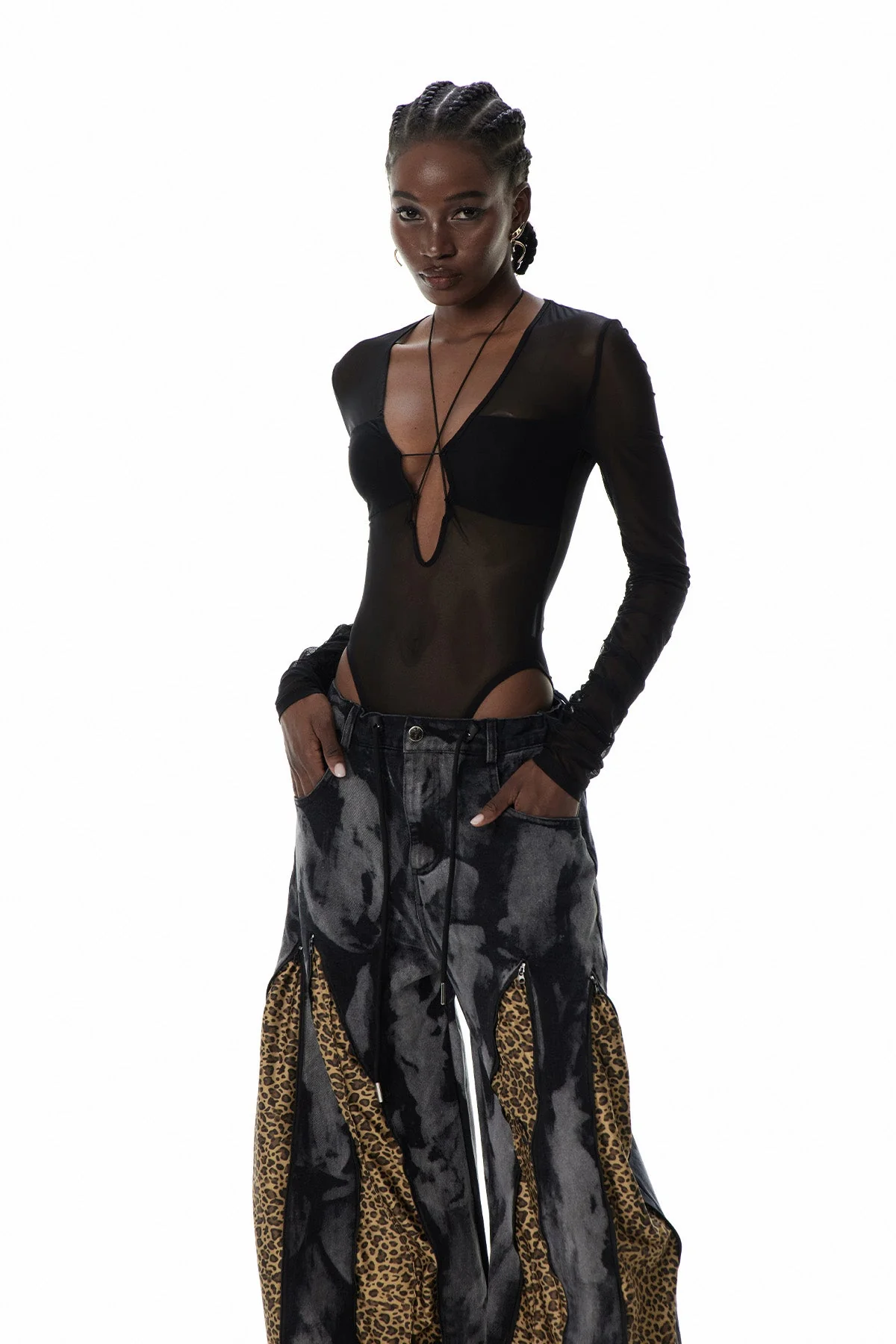 Black Plunge Romper for Elegant Silhouettes