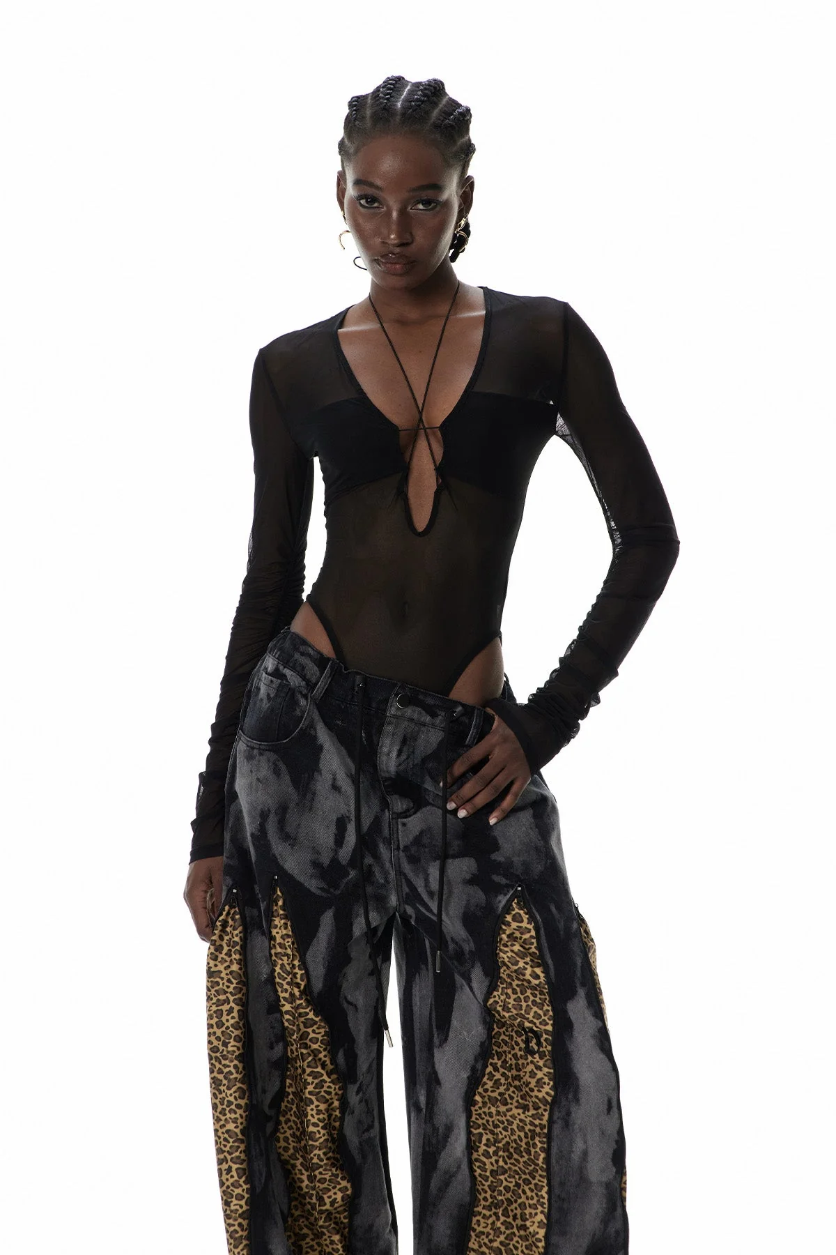 Black Plunge Romper for Elegant Silhouettes