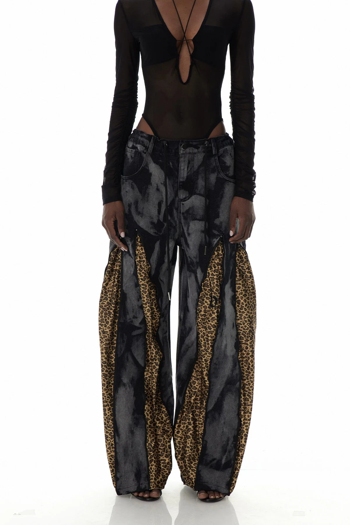 Leopard Print Zipper Jeans in Vibrant Yellow