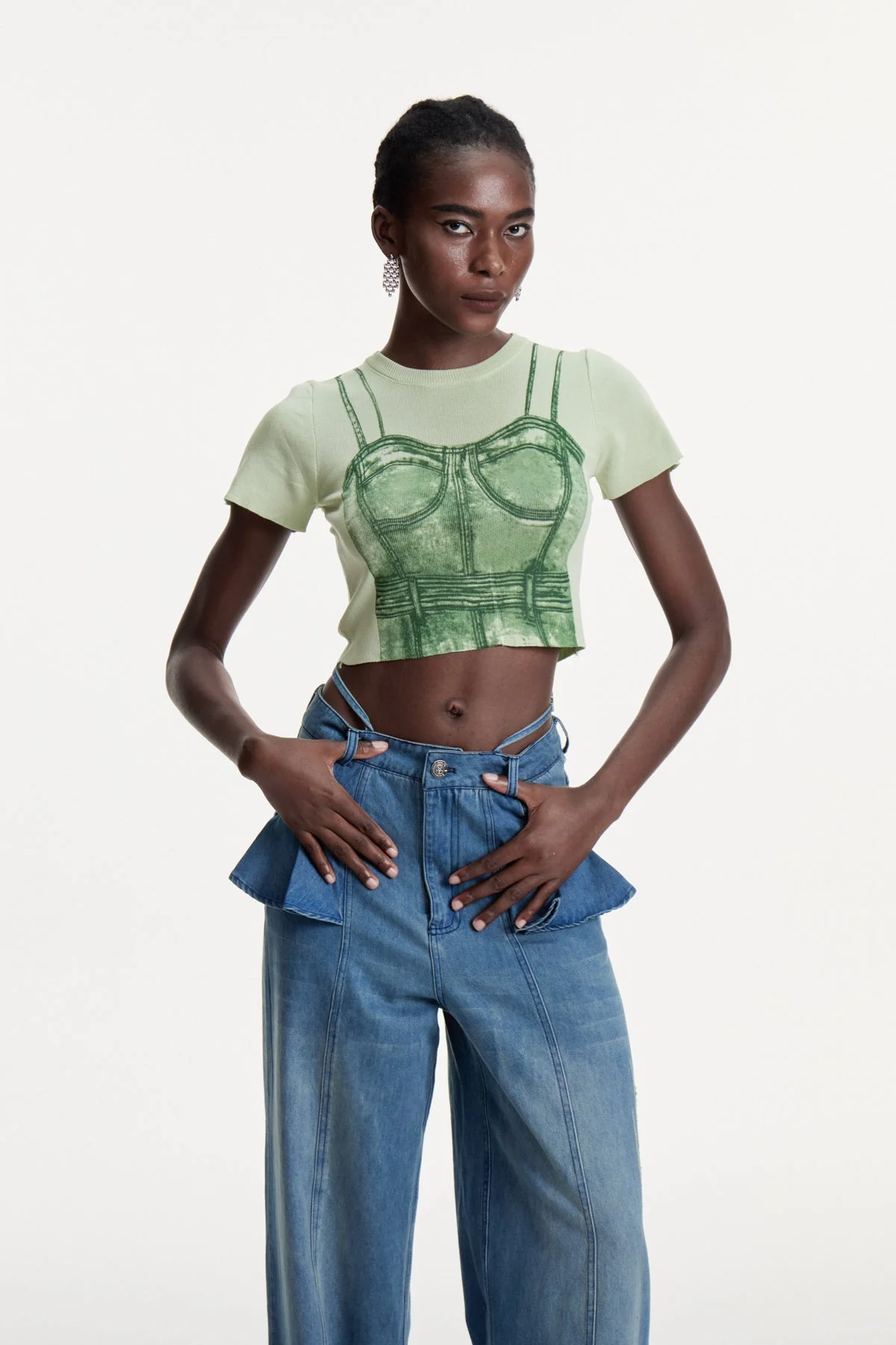 Modern Print T-Shirt in Green | Breathable Urban Edge Design