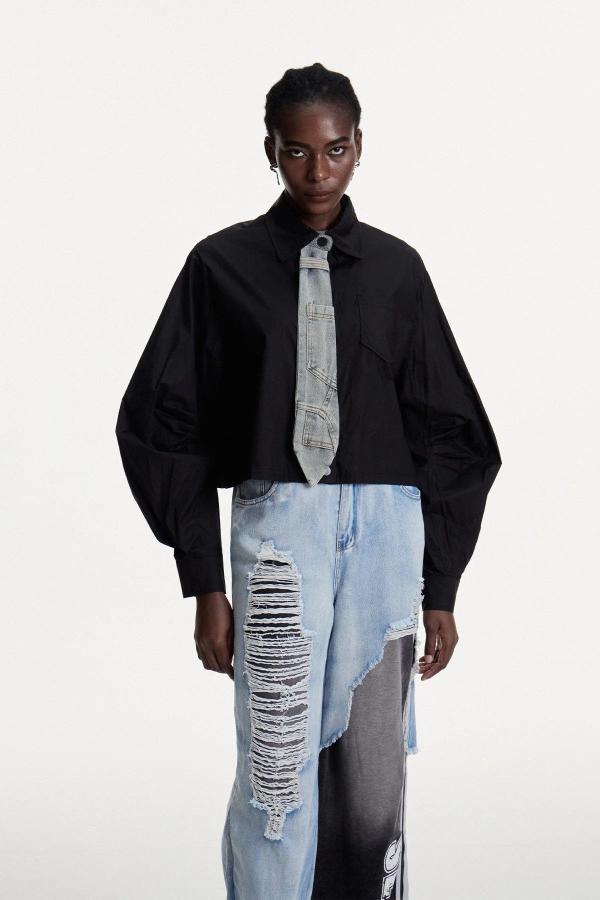 Black Long Sleeve Classic Shirt for Versatile Wear