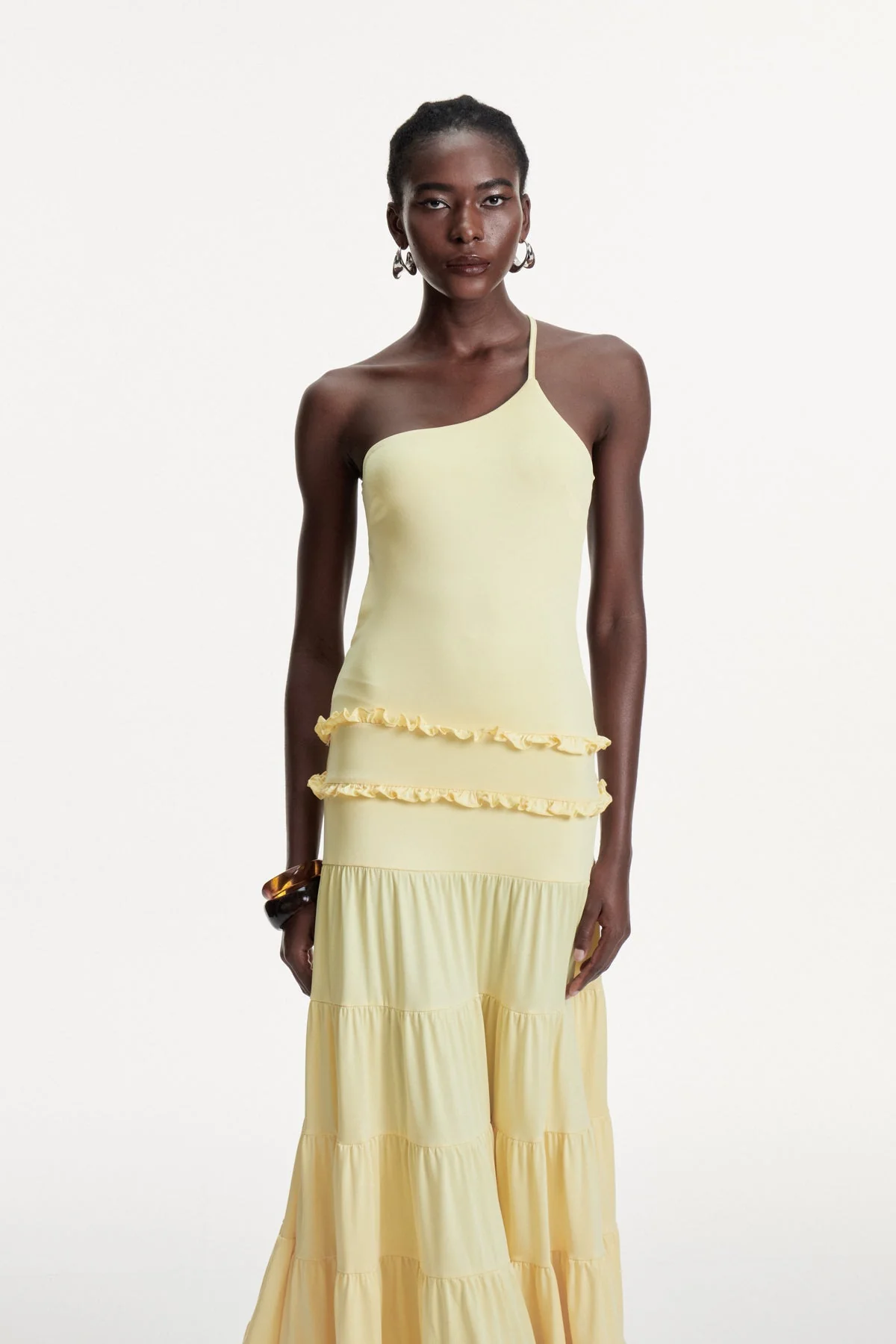 Elegant Yellow Maxi Dress with One Shoulder Design