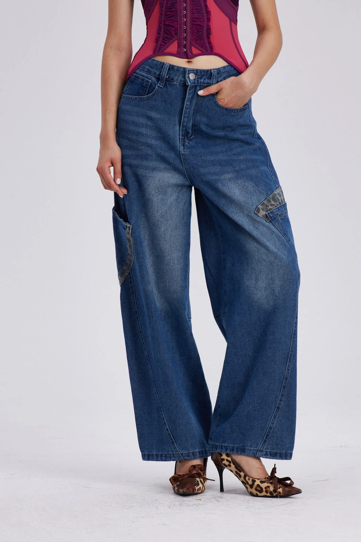 Leopard Baggy Jeans - Stylish Comfort for Fashion-Forward Statements