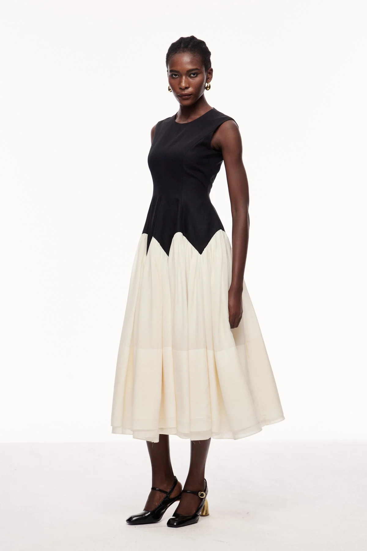 Chic Black Ruffle Sleeveless Midi Dress