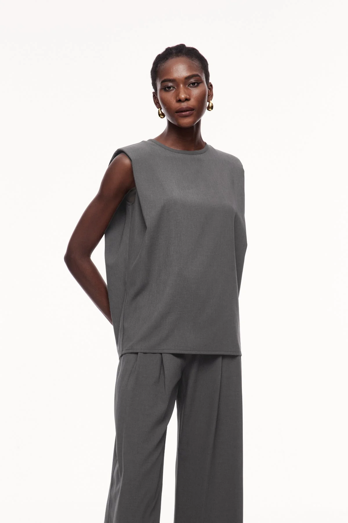 Chic Cerise Sleeveless Top for Women