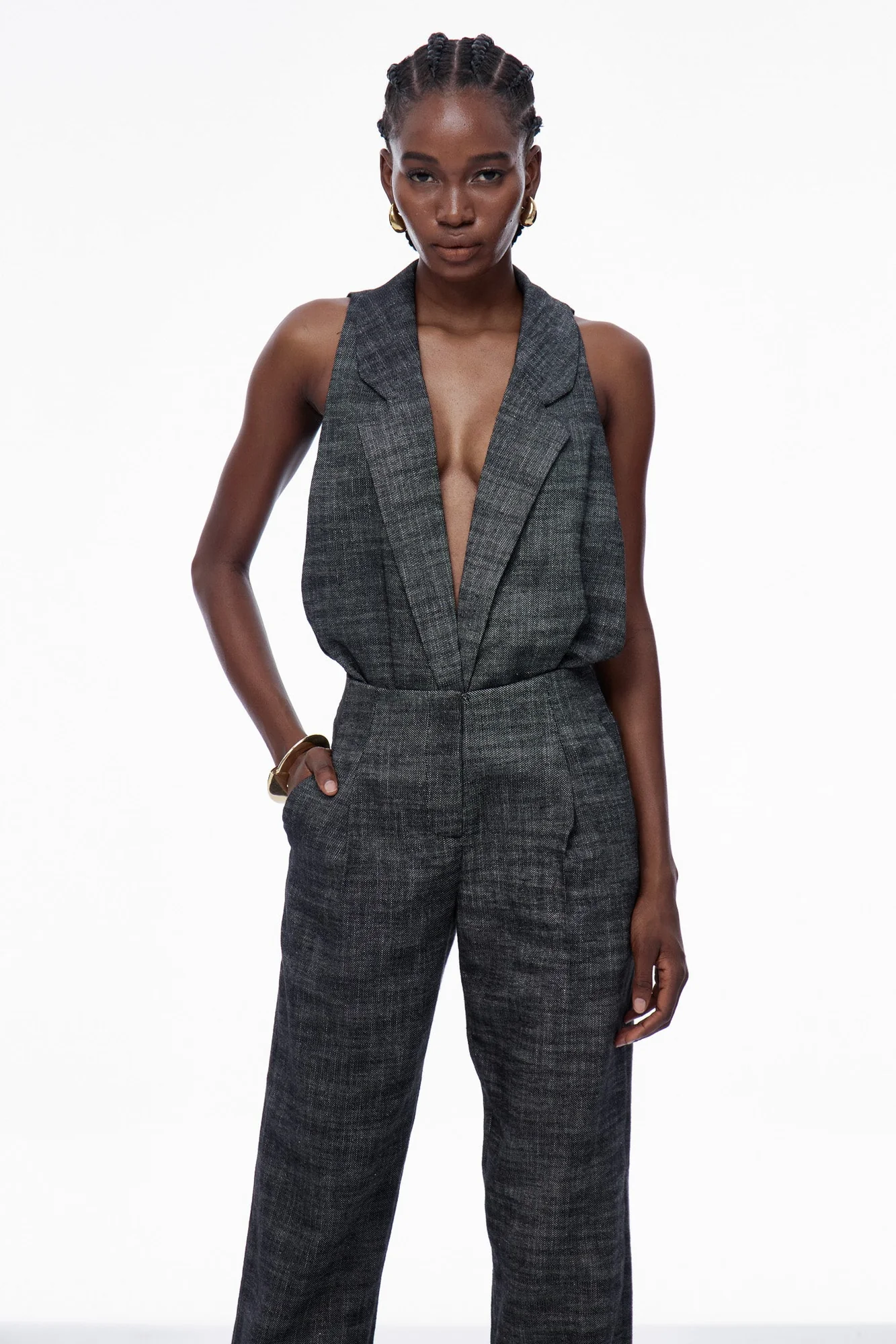 Sophisticated Plunge Neckline Pants Set in Grey