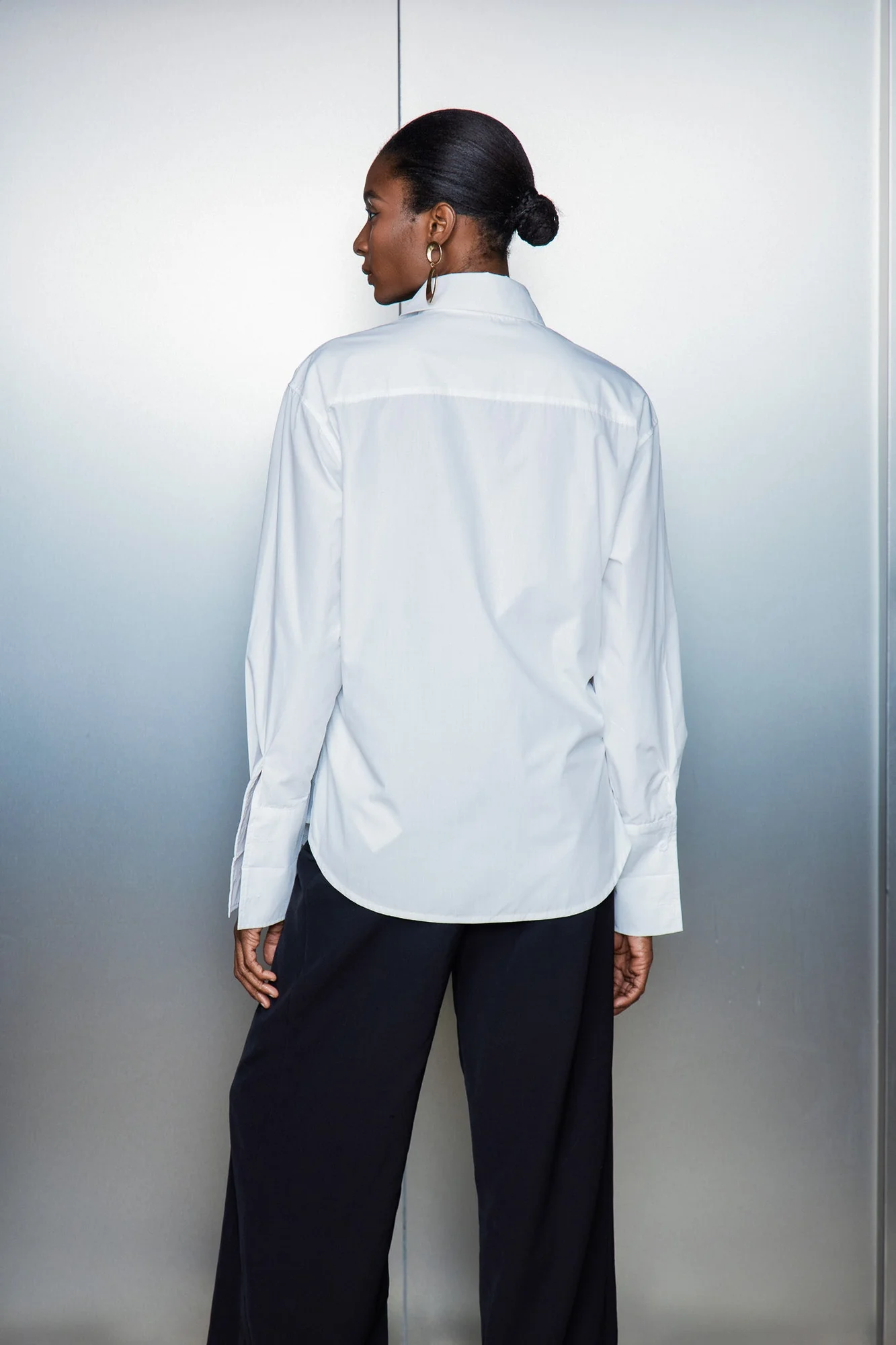 Sophisticated White Ruched Shirt for Elegant Style