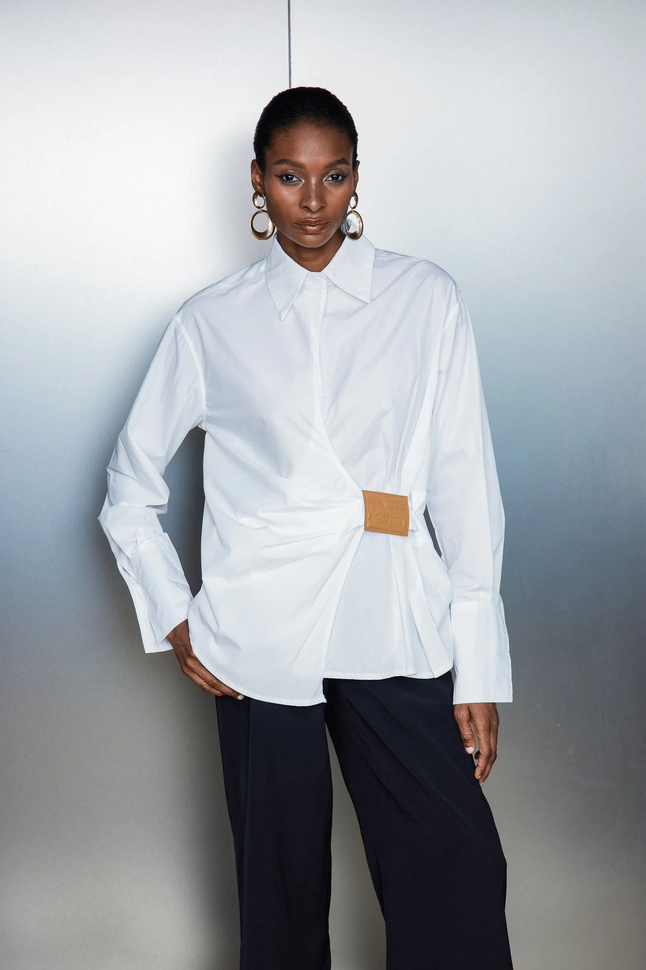 Sophisticated White Ruched Shirt for Elegant Style