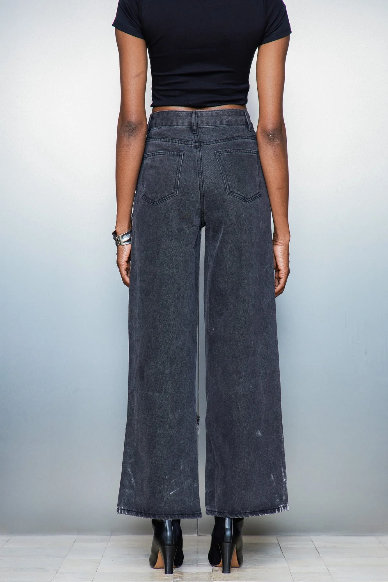 Urban Edge Camouflage Print Asymmetric Jeans in Grey