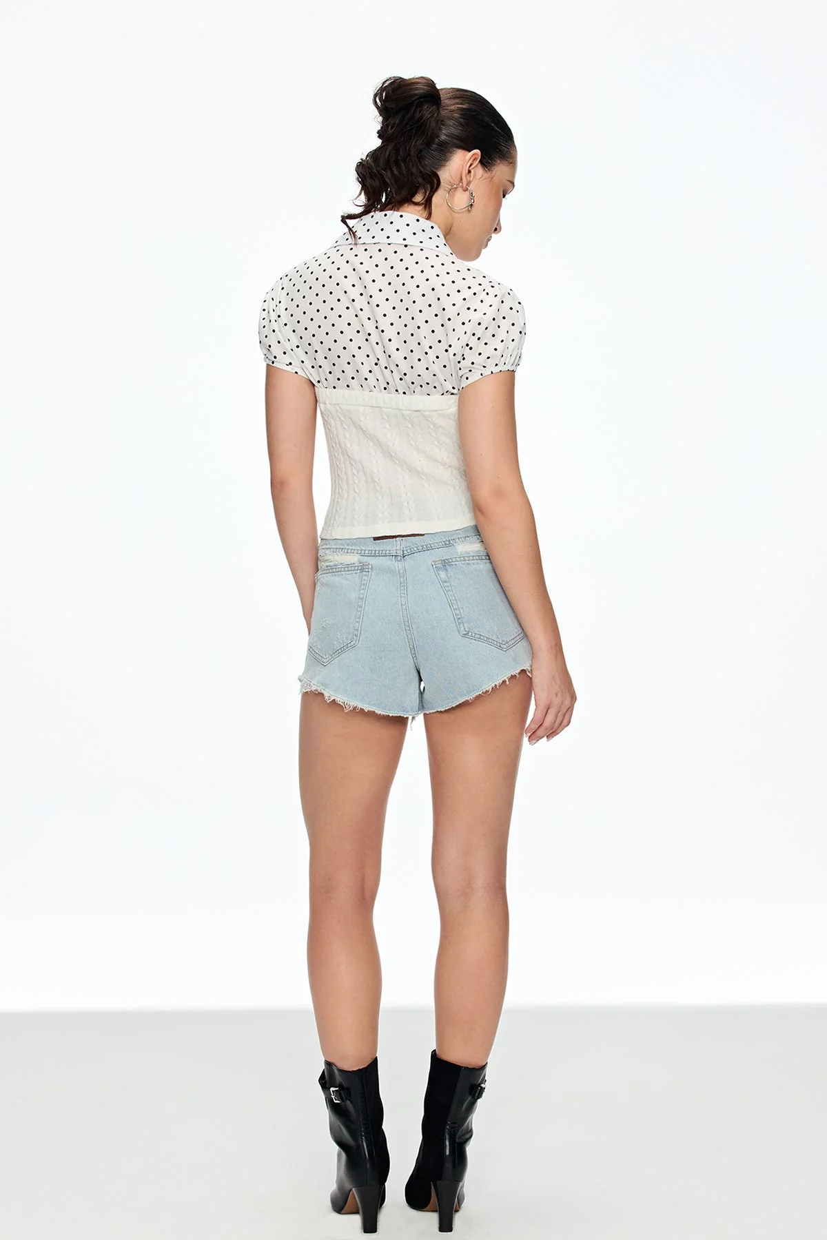 Dot Knit Flower Top in White | Elegant Floral Pattern